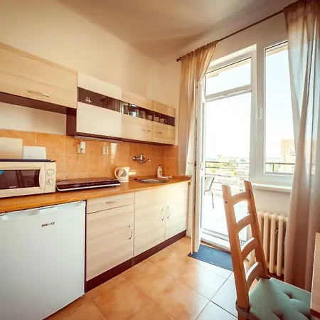 Karlinium With Large Terrace Apartamento